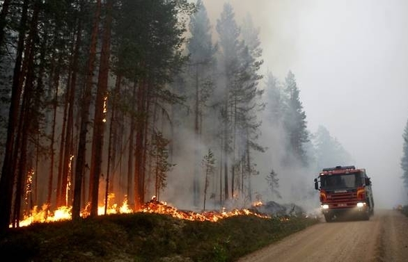 French soldiers arrive in Sweden to fight wildfires