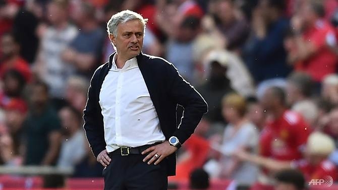 manchester utd face battle for early points says mourinho