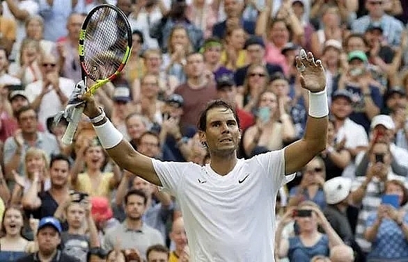 Nadal teaches Kyrgios lesson at Wimbledon, champion Kerber knocked out