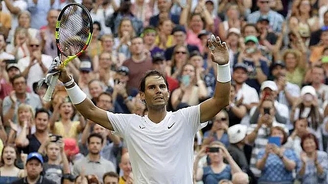 nadal teaches kyrgios lesson at wimbledon champion kerber knocked out