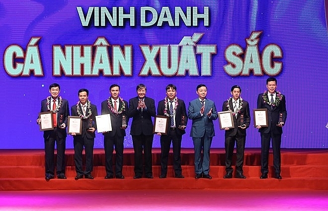 19 organisations, individuals honoured at Vietnam Glory programme