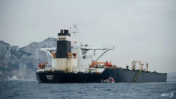 uk says iran tanker will be freed after guarantees on destination