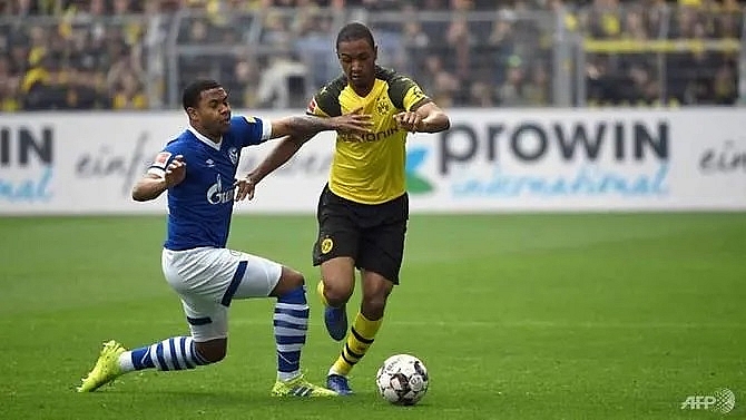 psg sign defender diallo from dortmund