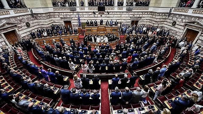 new conservative greek parliament sworn in after election