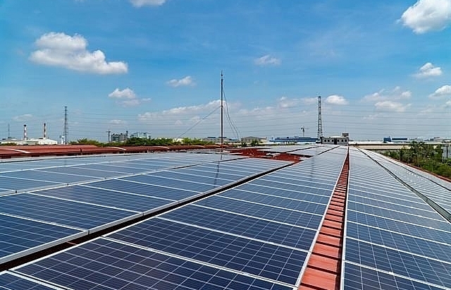 Phu Yen begins to build solar-powered lighting system