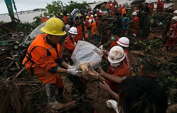 at least 50 die in jade mine landslide in myanmar
