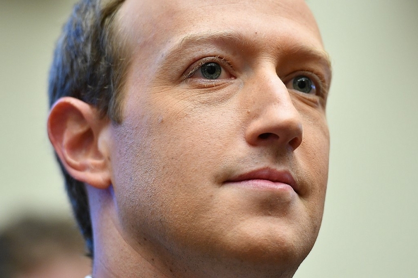facebooks zuckerberg to meet activists wont act on boycott