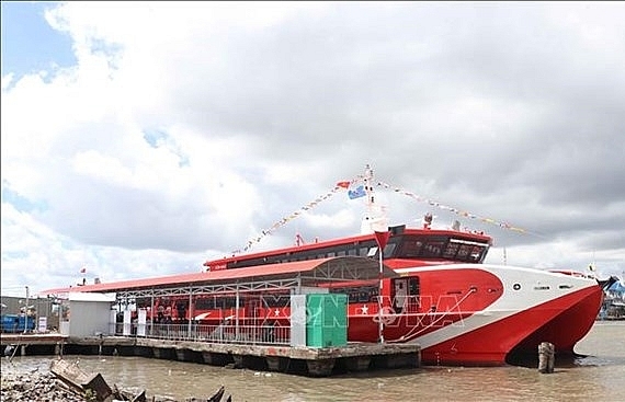 Ca Mau launches first express boat service to Nam Du, Phu Quoc