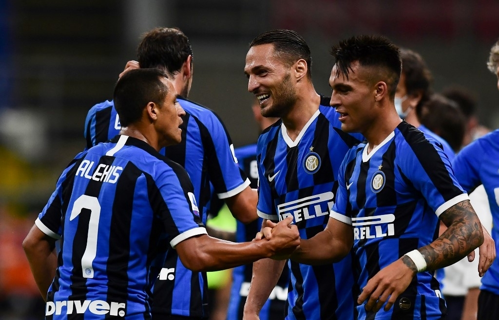 Inter move second, close in on Champions League with Torino win