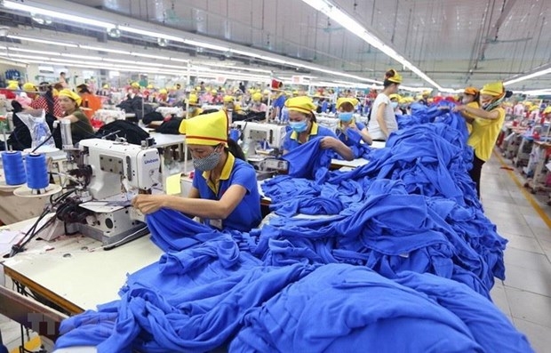 garment and footwear exports hit new peak at 71 billion