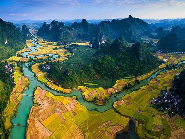 non nuoc cao bang listed in worlds 50 best views by us newswire