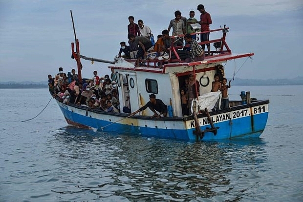 at least 24 rohingya migrants feared drowned off malaysian coast