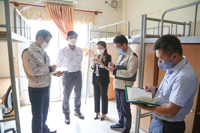 Ho Chi Minh City businesses are working to organise safe production and accommodation for workers