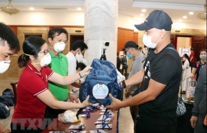 HCM City welcomes volunteers to relieve overwhelmed health care system