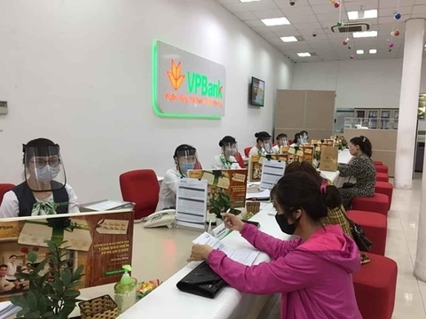 Customers at a branch of VPBank (VPB) in Ha Noi. VPB rose 5.7 per cent on Friday. - Photo courtesy of VPBank