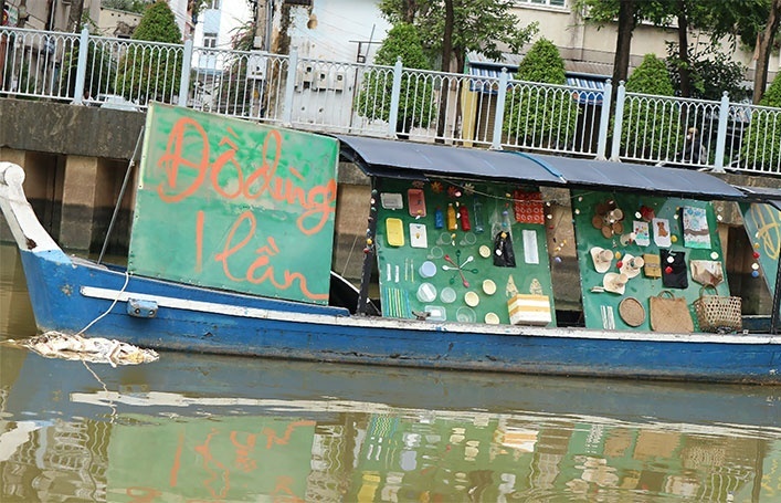 “Black canal” revitalised with unique boat tour offering