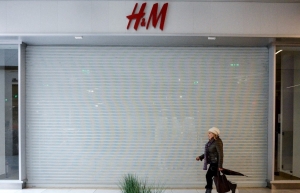 Fashion giant H&M pulls ad after claims it sexualised underage girls, Fashion Industry