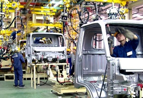 vietnam rok businesses cooperate in auto engine production