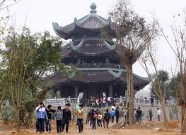 Bai Dinh site introduced to UNESCO officials