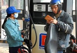 fuel prices to drop slightly in vietnam