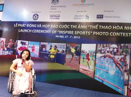 standard chartered bank vietnam sponsors inspire sports photo contest