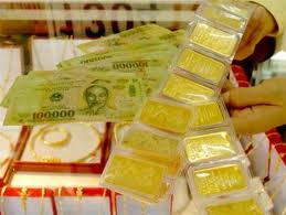 Price of gold in Vietnam soars
