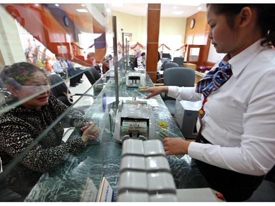 vietnamese banks struggle to raise capital