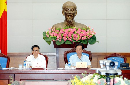 pm urges fresh efforts to facilitate projects in ha noi