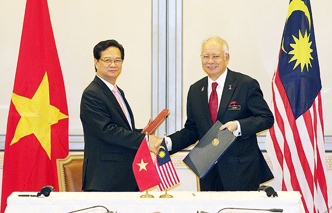 vietnam malaysia form strategic partnership