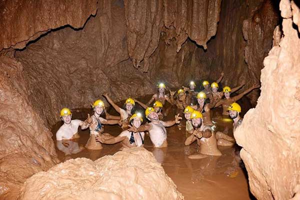 exploring fairy cave in quang binh province