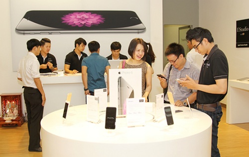 apple inc appoints two retailers in viet nam
