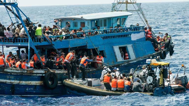 At least 30 die as boat with 200 migrants sinks off Libya