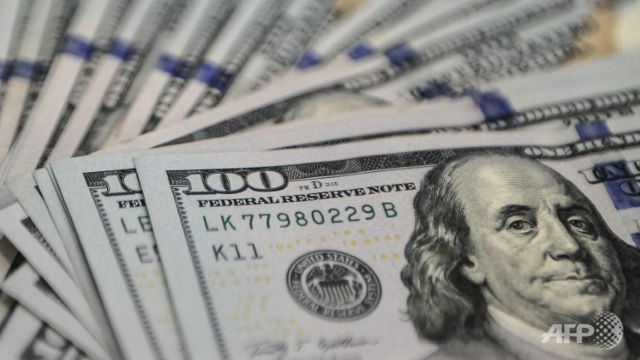 dollar weakens after poor productivity numbers