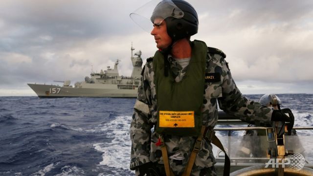 mh370 plunged into ocean at high speed report