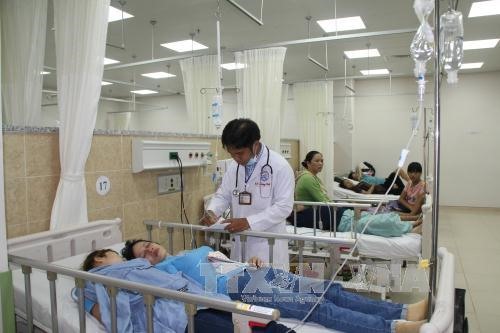 Đồng Nai worried about “brain drain” at public hospitals