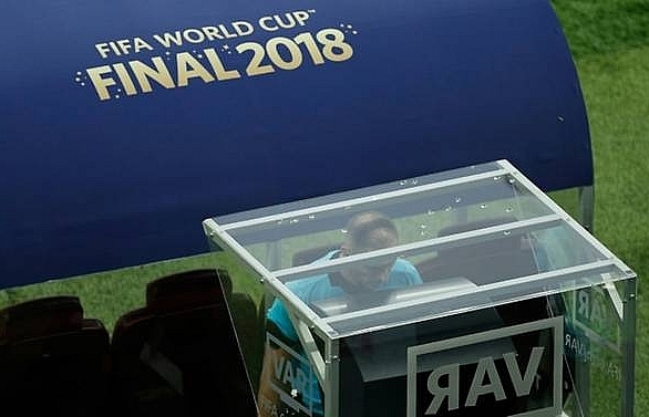 French league to use VAR in all matches this season