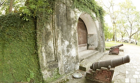 son tay ancient citadel a unique historical relic site of hanoi