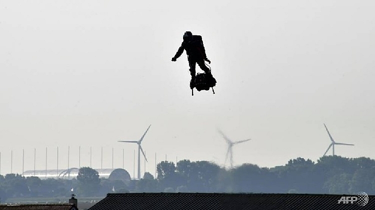 french flyboard inventor poised for 2nd channel crossing bid