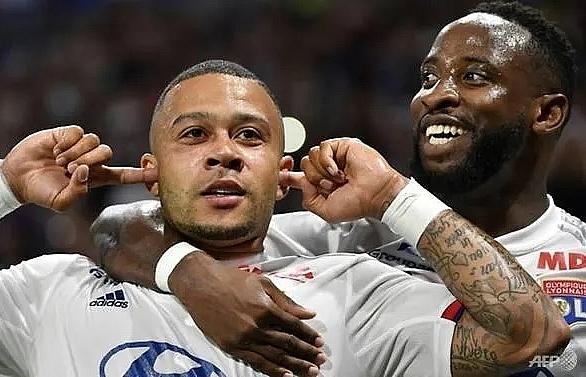 Depay, Dembele at the double as Lyon hammer Angers