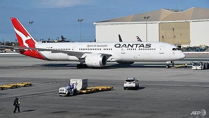 qantas to test ultra long haul flights from new york and london to sydney