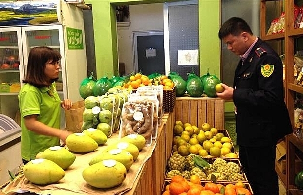 Management of fresh fruit stores sees marked improvement