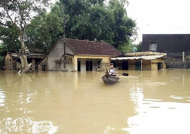 eu grants 100000 eur to flood victims in vietnam