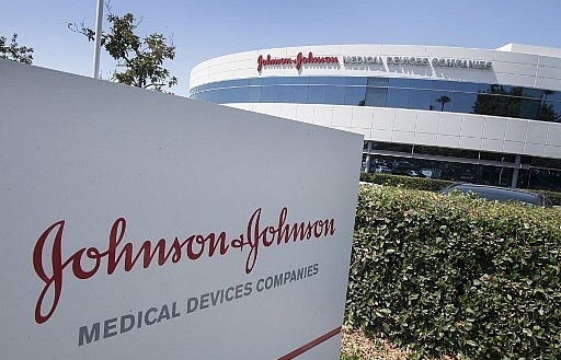 US signs $1 billion vaccine deal with Johnson & Johnson