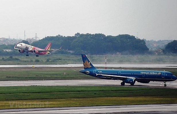 Airlines offer promotions to stimulate domestic market