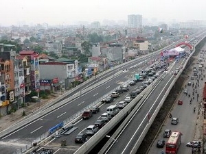 Giant belt road on path to construction
