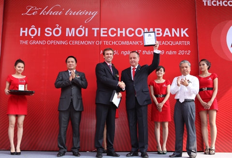 Techcombank opens new head quarter