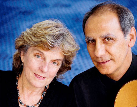 Australian guitarists, Vietnamese folk music, Australian Ambassador, Vietnamese audience