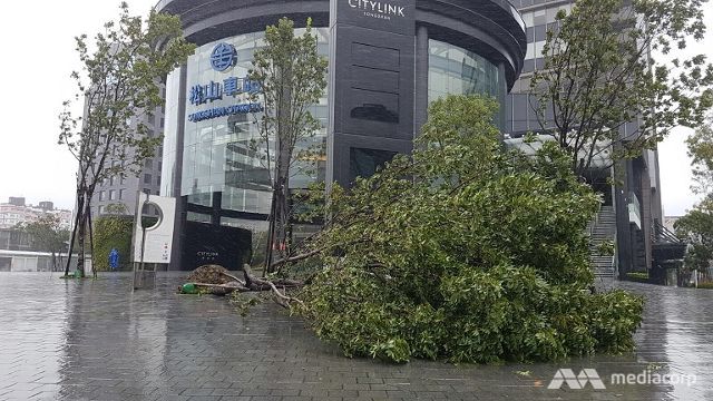 taiwan shuts down as typhoon megi strikes