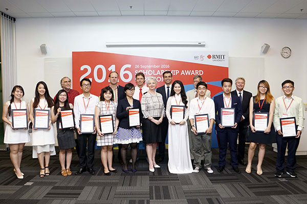RMIT Vietnam awards $1.2 million worth of scholarships