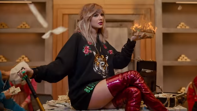 Taylor Swift soars atop US chart, ends 'Despacito' reign